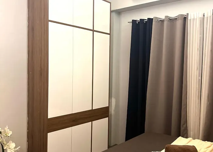 Shore Residences Direct Pool Access Aparthotel Manila